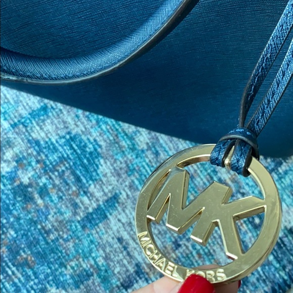❤️‍🔥S-A-L-E❤️‍🔥 Classic MK Tote - Picture 2 of 15